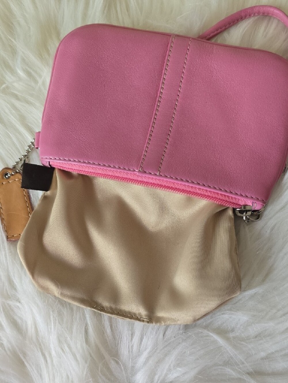 Coach Y2K BARBIE Pink Leather Wristlet Clutch EUC - Picture 14 of 14